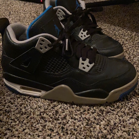 Jordan 4 - Picture 5 of 7